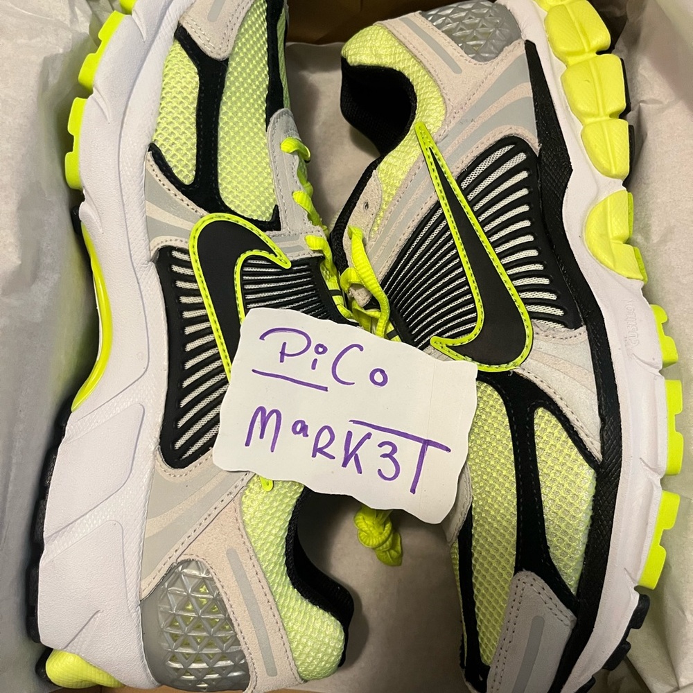 Nike Zoom Vomero 5 Neon White Black D.S.